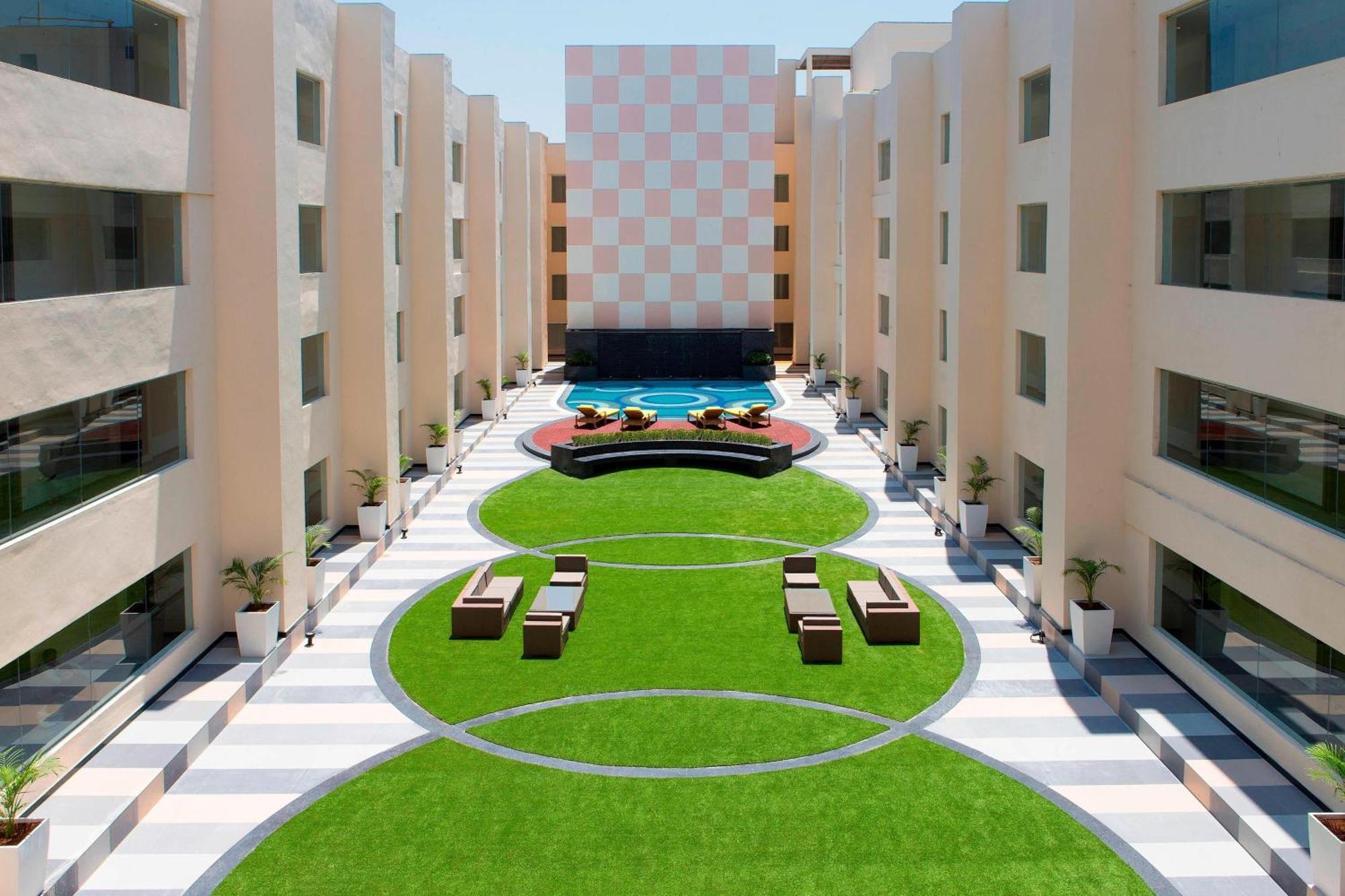 Sheraton Hotel 5*